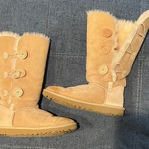 UGG Tan Shearling Buttoned Winter Boots